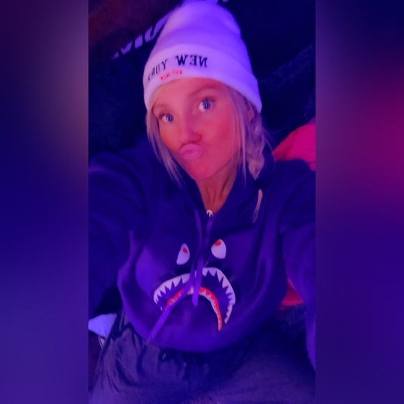 Meet your Posher, Stephanie - Picture 11 of 11